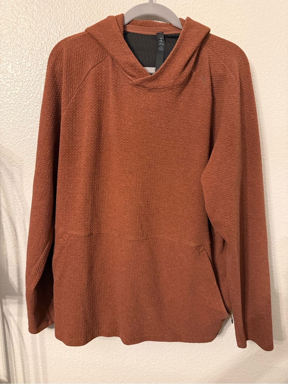 lululemon athletica Men's Hooded Pullover - Rust Brown